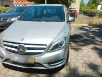 Gebraucht Mercedes B180 122 PS (89 kW) 2012 Silber Kleinwagen
