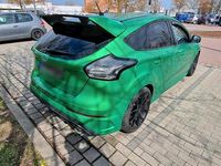 Usata Ford Focus RS 350 CV (257 kW) 2017 Verde Berlina