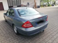 Gebraucht Mercedes C220 Elegance 150 PS (110 kW) 2004 Blau Limousine