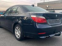 Gebraucht BMW 525 192 PS (141 kW) 2004 Blau Limousine