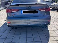 Second-hand Audi S3 Ambiente 310 CP (228 kW) 2017 Gri Berlinǎ