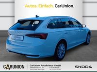 Gebraucht Skoda Octavia Selection 150 PS (110 kW) 2024 Moonweiss metallic met. Kombi