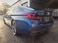 Gebraucht BMW M550 Sport Line 530 PS (389 kW) 2022 Blau (metallic) Limousine