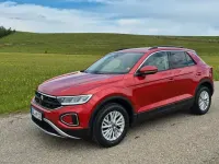 Gebraucht VW T-Roc Life 150 PS (110 kW) 2022 Rot SUV