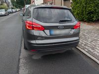 Gebraucht Ford Focus Titanium 120 PS (88 kW) 2015 Grau Kombi