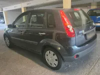 Gebraucht Ford Fiesta 75 PS (55 kW) 2009 Grau Kleinwagen