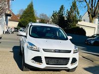 Gebraucht Ford Kuga Trend 150 PS (110 kW) 2015 Weiß SUV