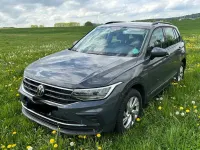Gebraucht VW Tiguan Sport 150 PS (110 kW) 2022 Grau SUV