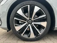 Gebraucht Volvo V60 Core 197 PS (144 kW) 2025 Vapour grey Kombi