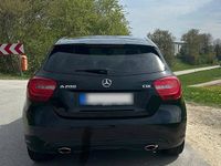 Gebraucht Mercedes A200 136 PS (100 kW) 2013 Schwarz Kleinwagen