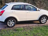 Gebraucht SsangYong Korando 176 PS (129 kW) 2012 Weiß SUV