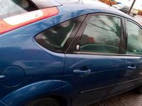 Gebraucht Ford Focus 101 PS (74 kW) 2006 Blau Kleinwagen