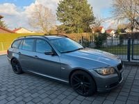 Gebraucht BMW 320 177 PS (130 kW) 2010 Grau Kombi