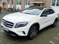 gebraucht Mercedes GLA180 7G-DCT Urban - Panorama Dach-Automatik-NightPaket