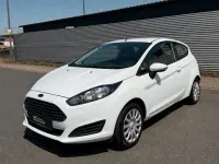 Gebraucht Ford Fiesta Trend 60 PS (44 kW) 2013 Weiß Kleinwagen