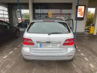 Gebraucht Mercedes B200 140 PS (102 kW) 2007 Silber Van / Kleinbus