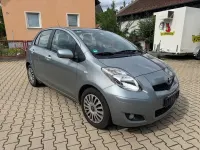 Gebraucht Toyota Yaris Life 90 PS (66 kW) 2010 Silber Kleinwagen