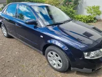 Gebraucht Audi A4 Premium 131 PS (96 kW) 2001 Blau Limousine