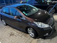 gebraucht Peugeot 208 1.6 HDi STOP & START