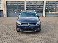 Gebraucht VW Touran Highline 140 PS (102 kW) 2014 Blau Van / Kleinbus