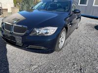 Gebraucht BMW 318 129 PS (94 kW) 2007 Blau Limousine