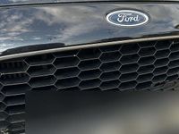 Gebraucht Ford Fiesta Trend 101 PS (74 kW) 2016 Schwarz Kleinwagen