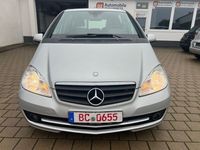 Gebraucht Mercedes A180 109 PS (80 kW) 2010 Silber Limousine