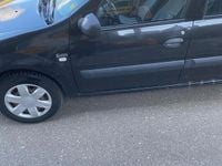 Gebraucht Dacia Logan 85 PS (62 kW) 2011 Schwarz Kombi