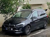 Gebraucht BMW 220 Gran Tourer Luxury Line 178 PS (130 kW) 2023 Schwarz Van / Kleinbus