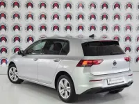 Gebraucht VW Golf VIII Life 116 PS (85 kW) 2023 Silber Limousine