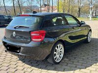 Gebraucht BMW 114 95 PS (69 kW) 2015 Schwarz Kleinwagen