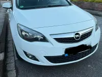 Gebraucht Opel Astra 165 PS (121 kW) 2012 Weiß Kombi