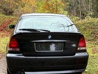 Gebraucht BMW 316 116 PS (85 kW) 2004 Schwarz Limousine