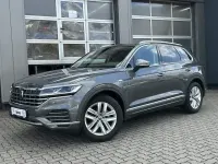 Gebraucht VW Touareg 231 PS (169 kW) 2023 Siliziumgrau metallic, siliziu SUV