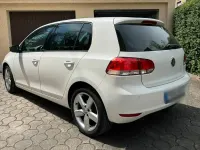 Gebraucht VW Golf VI Style 105 PS (77 kW) 2011 Weiß Kleinwagen