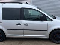 Gebraucht VW Caddy 105 PS (77 kW) 2009 Silber Van / Kleinbus