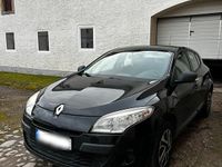 Gebraucht Renault Mégane 100 PS (73 kW) 2011 Schwarz Kleinwagen