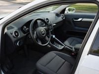 Gebraucht Audi A3 Sportback 160 PS (117 kW) 2012 Weiß Kleinwagen