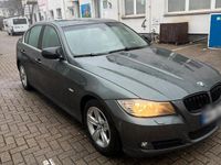 Gebraucht BMW 318 143 PS (105 kW) 2009 Grün Limousine