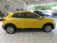 Gebraucht Kia Stonic Vision 120 PS (88 kW) 2018 Gelb SUV