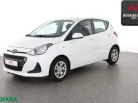 Gebraucht Hyundai i10 Trend 67 PS (49 kW) 2018 Polar white / sol Kleinwagen