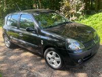 Używany Renault Clio II 75 KM (55 kW) 2003 Sedan/Limuzyna