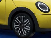 Gebraucht Mini Cooper Classic 156 PS (114 kW) 2024 Gelb Kleinwagen