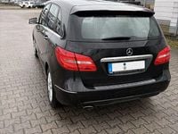 Gebraucht Mercedes B180 122 PS (89 kW) 2012 Schwarz Van / Kleinbus