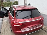 Gebraucht Mercedes C400 333 PS (244 kW) 2018 Rot Kombi
