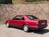 Gebraucht Mercedes E230 150 PS (110 kW) 1994 Rot Limousine