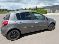Gebraucht Renault Clio 75 PS (55 kW) 2010 Grau Kleinwagen