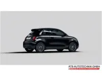 Neu Fiat 500e Icon 80 kW (110 PS) 2026 Schwarz Limousine