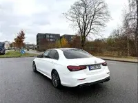 Second-hand Mercedes E300 320 CP (235 kW) 2022 Alb Berlinǎ