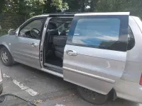 Gebraucht Kia Carnival 144 PS (105 kW) 2003 Silber Van / Kleinbus